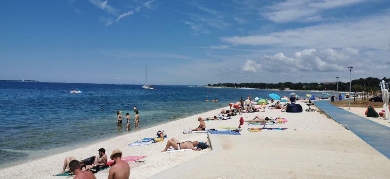 Apartman Pula Exteriör bild